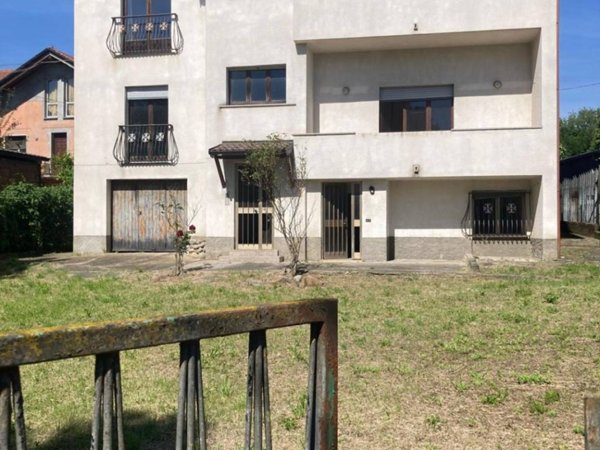 appartamento in vendita a Valmorea in zona Casanova Lanza