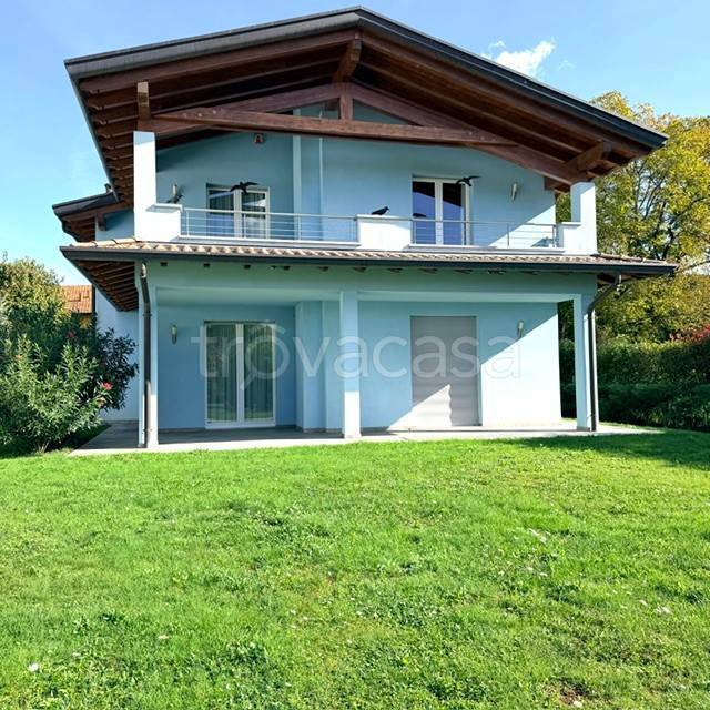 casa indipendente in vendita a Valmorea in zona Casanova Lanza