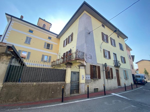 appartamento in vendita a Valmorea in zona Casanova Lanza