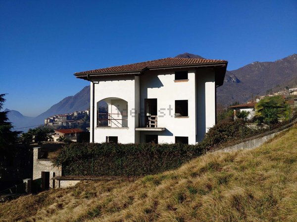 casa indipendente in vendita a Valsolda in zona Drano