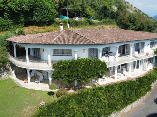 casa indipendente in vendita a Valsolda