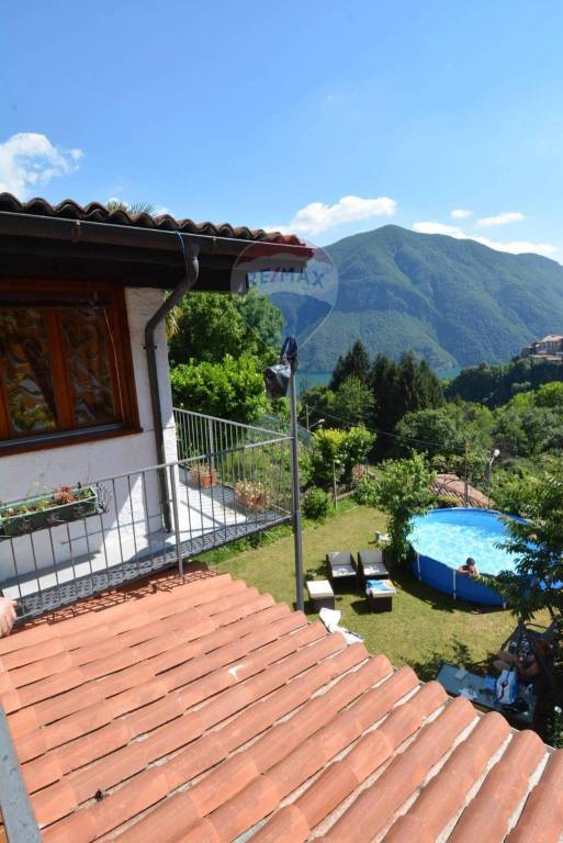 casa indipendente in vendita a Valsolda