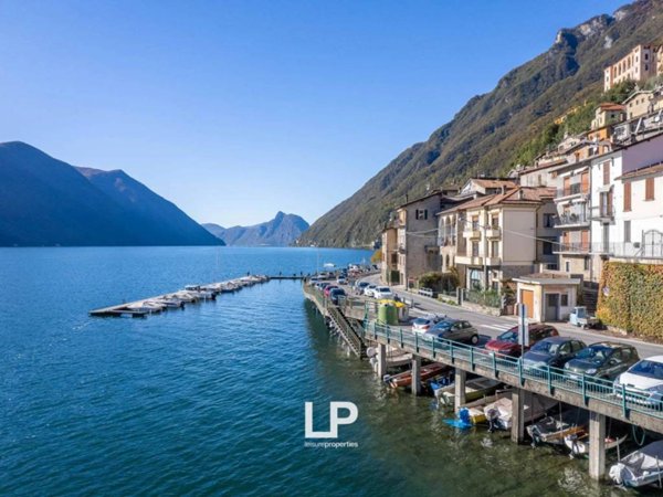 appartamento in vendita a Valsolda in zona Albogasio