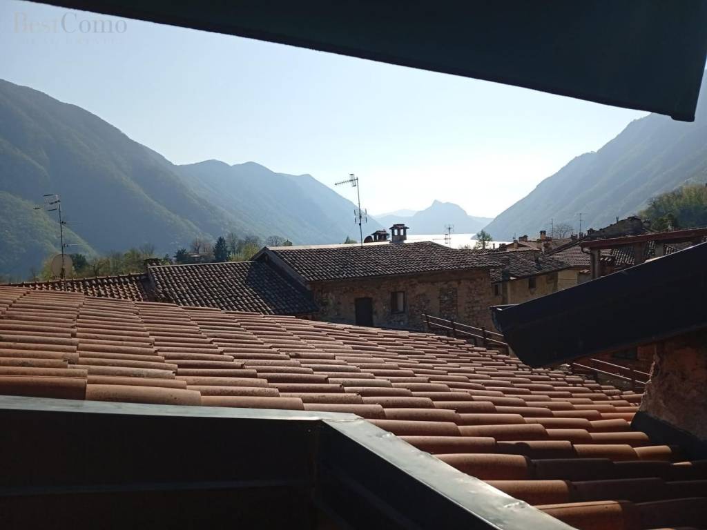 appartamento in vendita a Valsolda in zona San Mamete