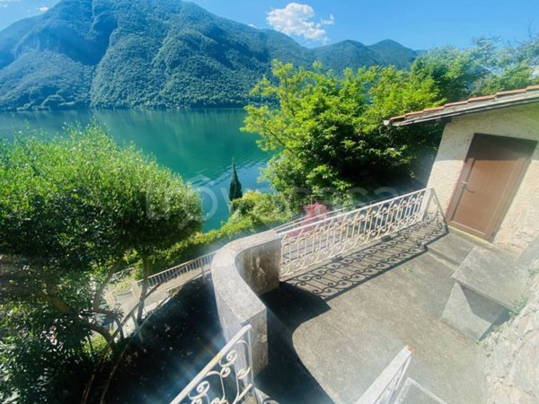 appartamento in vendita a Valsolda