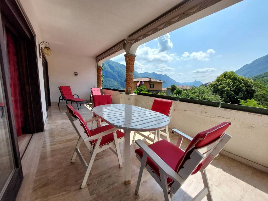 appartamento in vendita a Valsolda in zona San Mamete
