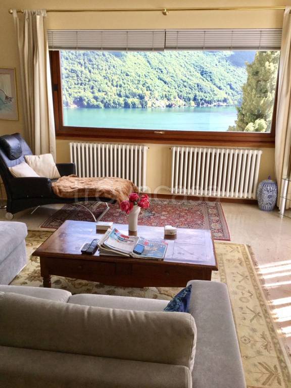 appartamento in vendita a Valsolda