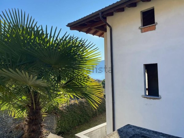 casa indipendente in vendita a Valsolda