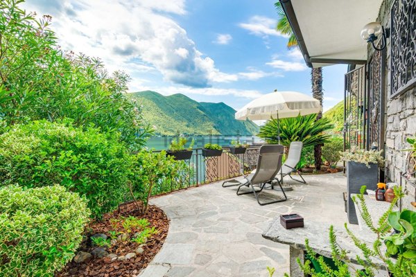 casa indipendente in vendita a Valsolda