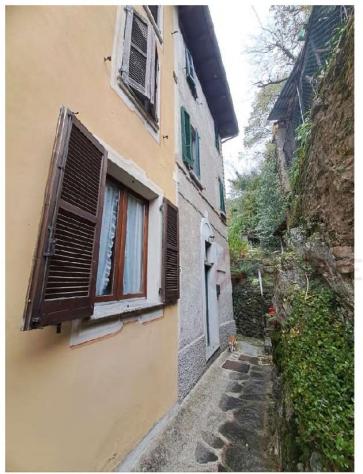 casa indipendente in vendita a Valsolda in zona San Mamete