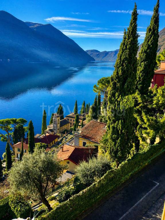 appartamento in vendita a Valsolda