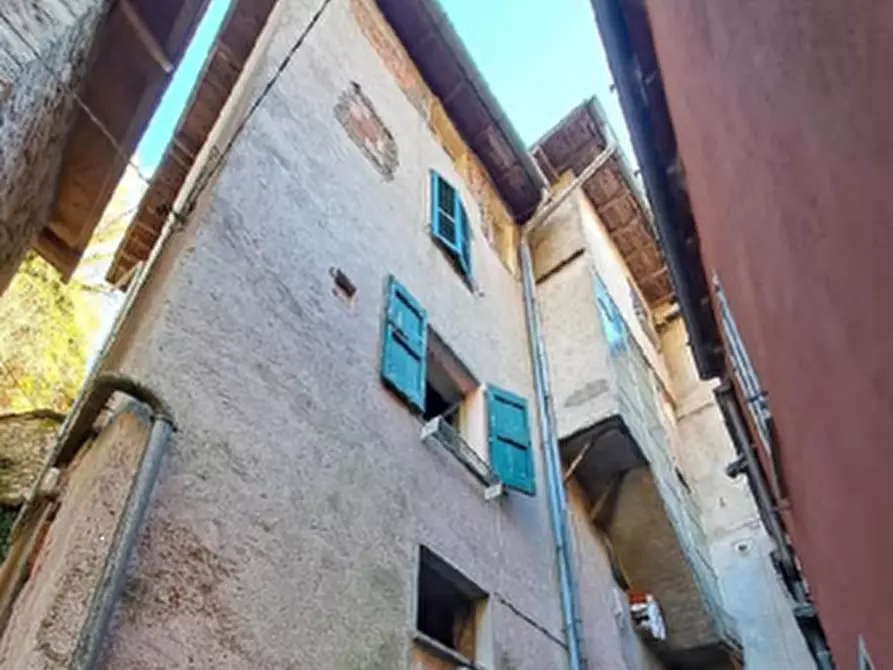 casa indipendente in vendita a Valsolda