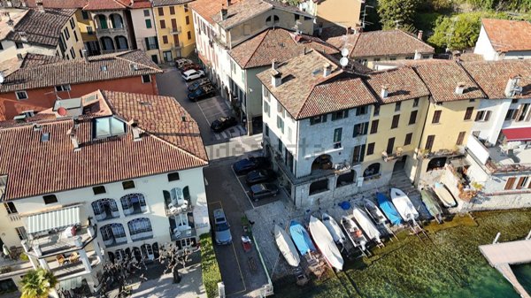 appartamento in vendita a Valsolda in zona San Mamete