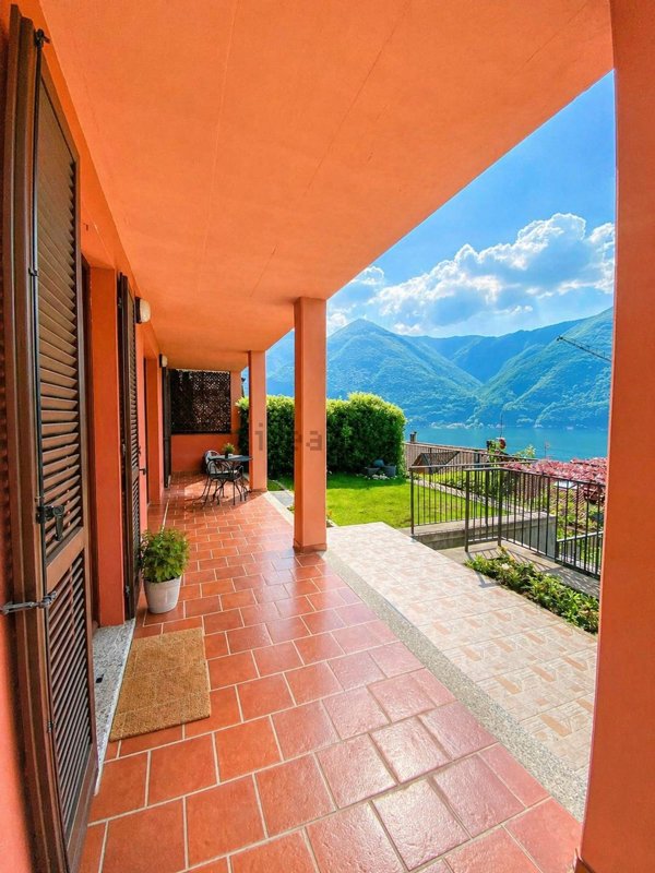 casa indipendente in vendita a Valsolda