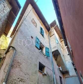 casa indipendente in vendita a Valsolda in zona San Mamete
