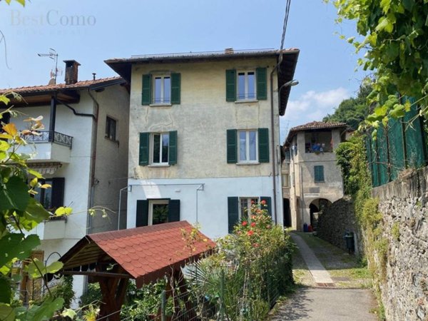 casa indipendente in vendita a Valsolda in zona Cressogno