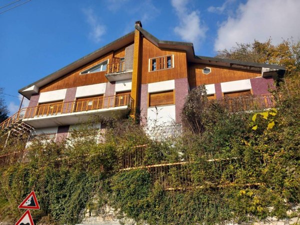 casa indipendente in vendita a Veleso