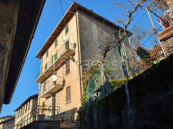 appartamento in vendita a Veleso