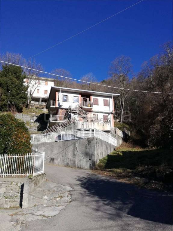 casa indipendente in vendita a Veleso