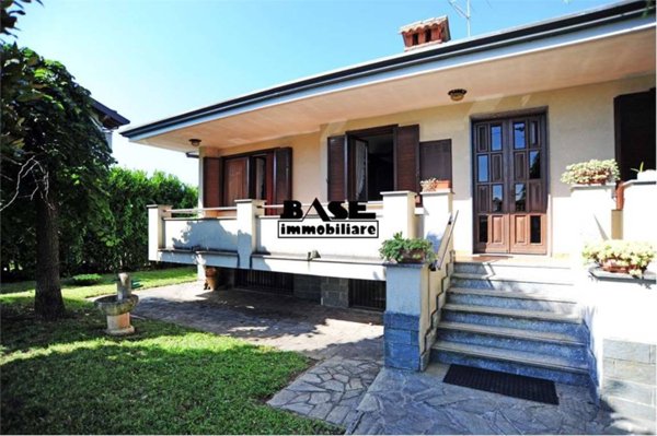 casa indipendente in vendita a Veniano