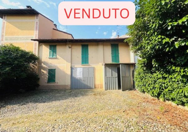 casa indipendente in vendita a Veniano