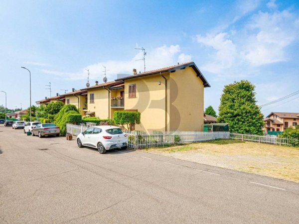 casa indipendente in vendita a Veniano