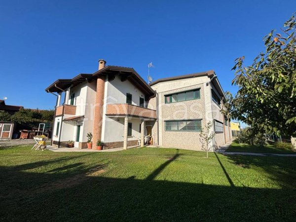 appartamento in vendita a Veniano