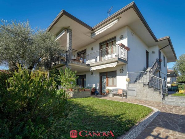 casa indipendente in vendita a Veniano