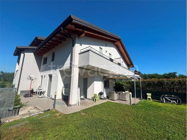 casa indipendente in vendita a Veniano