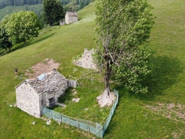 casa indipendente in vendita a Vercana