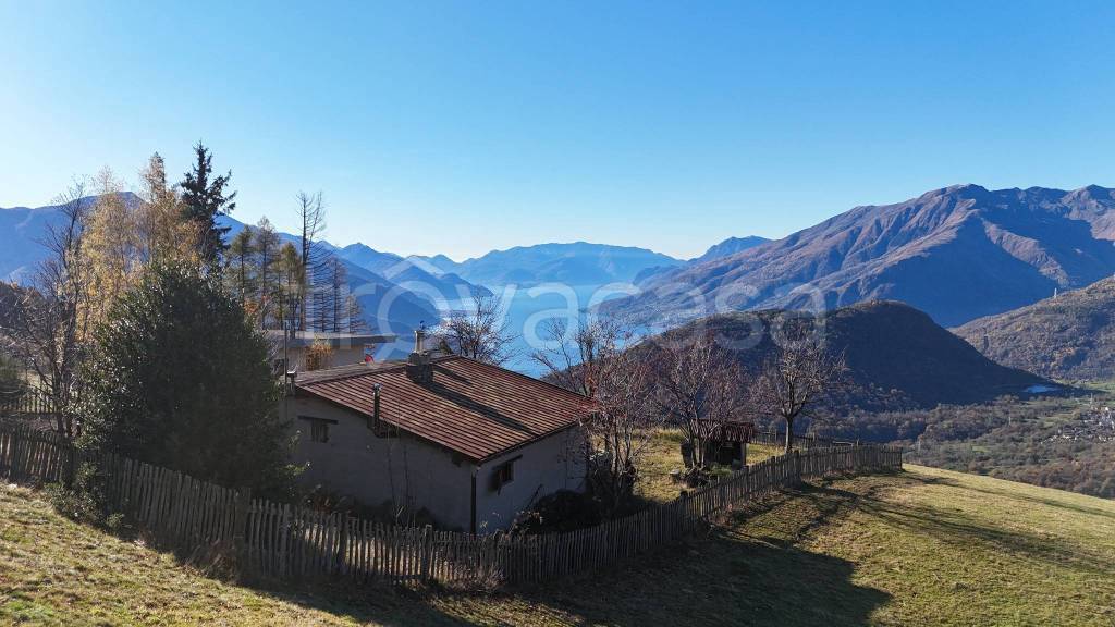 casa indipendente in vendita a Vercana