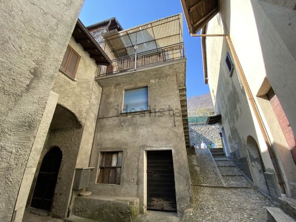 casa indipendente in vendita a Vercana