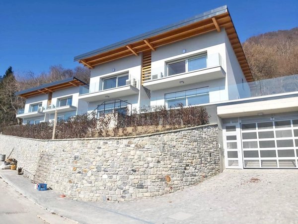 appartamento in vendita a Vercana