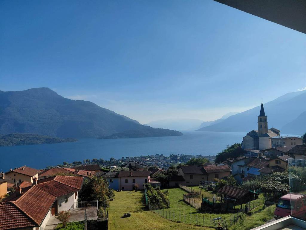 appartamento in vendita a Vercana in zona Arbosto
