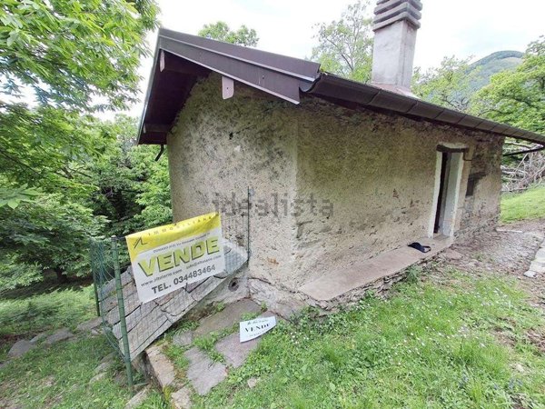 quadrivano in vendita a Vercana in zona Càino