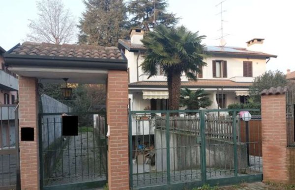 casa indipendente in vendita a Vertemate con Minoprio