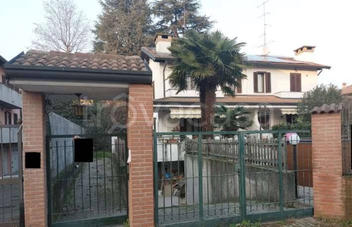 casa indipendente in vendita a Vertemate con Minoprio