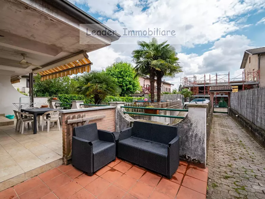 casa indipendente in vendita a Vertemate con Minoprio