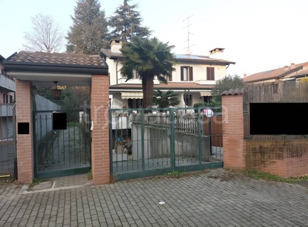 casa indipendente in vendita a Vertemate con Minoprio