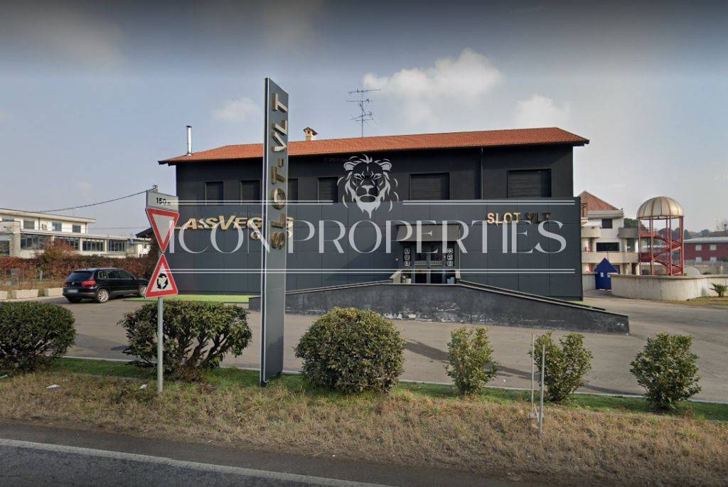 negozio in vendita a Vertemate con Minoprio