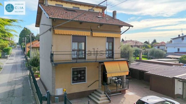 casa indipendente in vendita a Vertemate con Minoprio