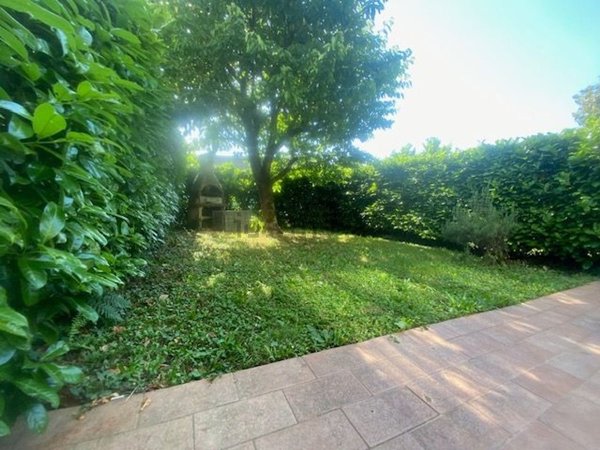 casa indipendente in vendita a Vertemate con Minoprio