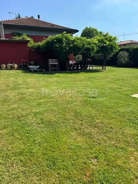 casa indipendente in vendita a Vertemate con Minoprio