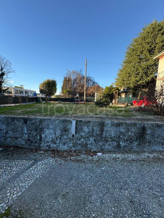 casa indipendente in vendita a Vertemate con Minoprio