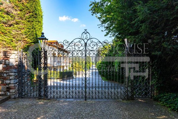 casa indipendente in vendita a Villa Guardia
