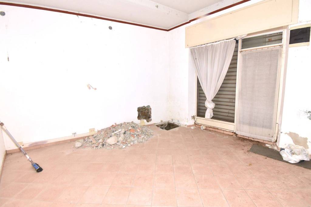 casa indipendente in vendita a Villa Guardia in zona Maccio