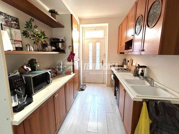 appartamento in vendita a Villa Guardia in zona Maccio