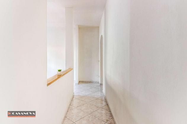appartamento in vendita a Villa Guardia in zona Maccio