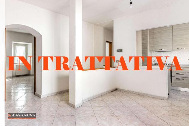 appartamento in vendita a Villa Guardia in zona Maccio