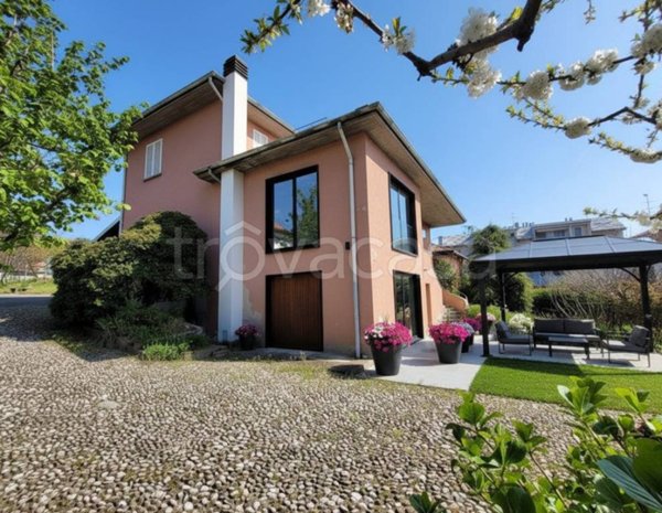 casa indipendente in vendita a Villa Guardia